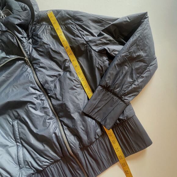 Lululemon Gather & Go Jacket Women's Size 10 Navy Blue Primaloft Hooded Full Zip - Picture 11 of 11